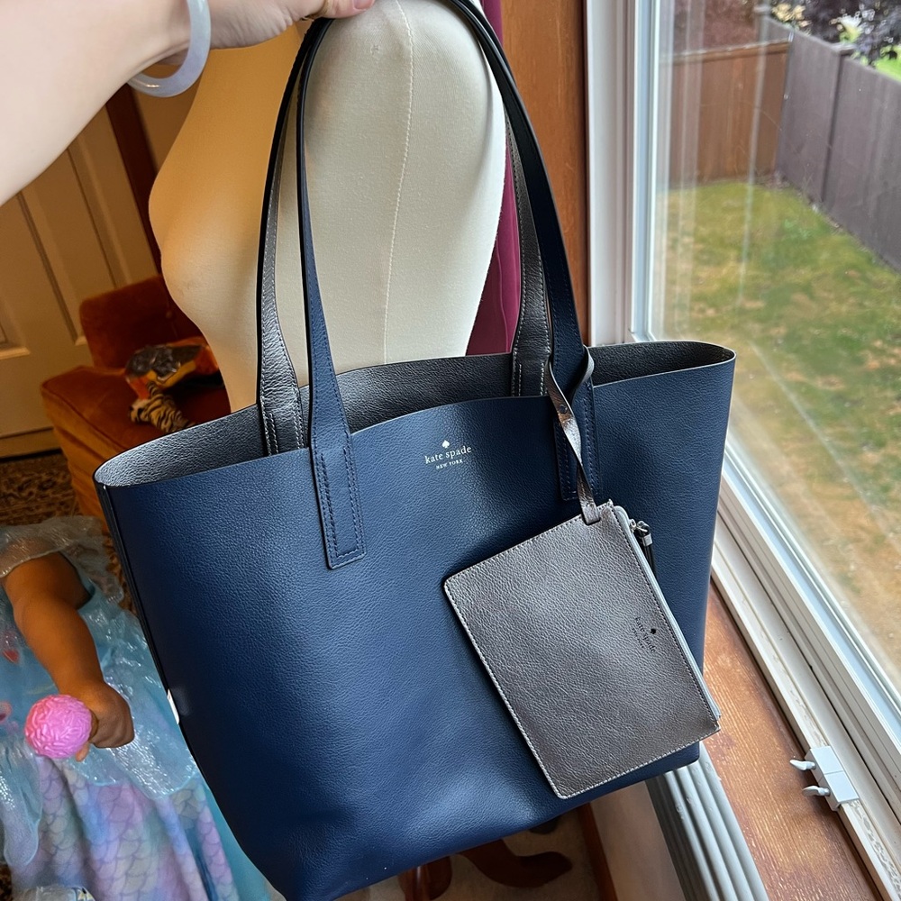 Kate Spade Navy Blue Reversible Silver Tote Bag with matching wristlet